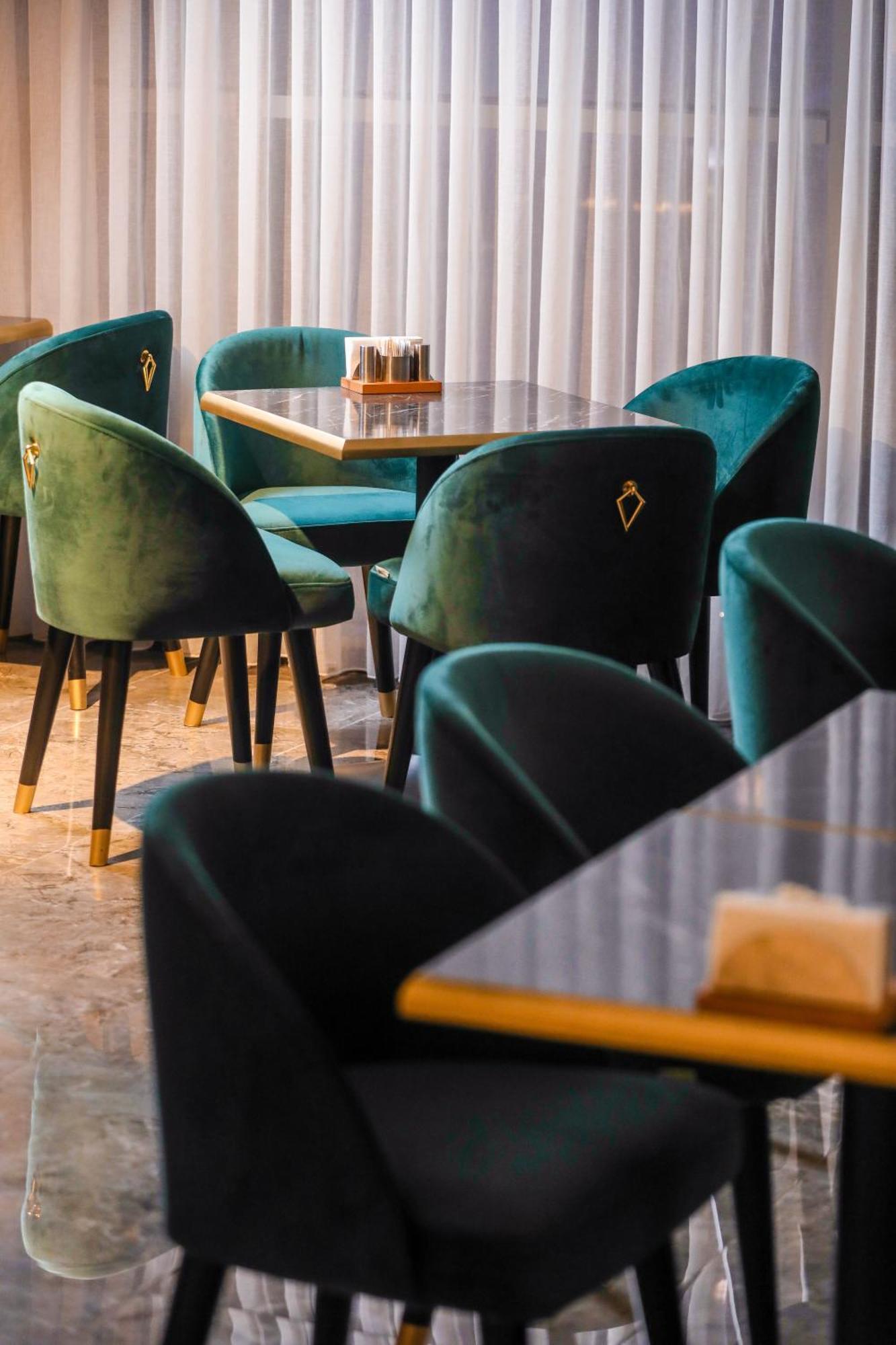 Arium Hotel Baku Luaran gambar
