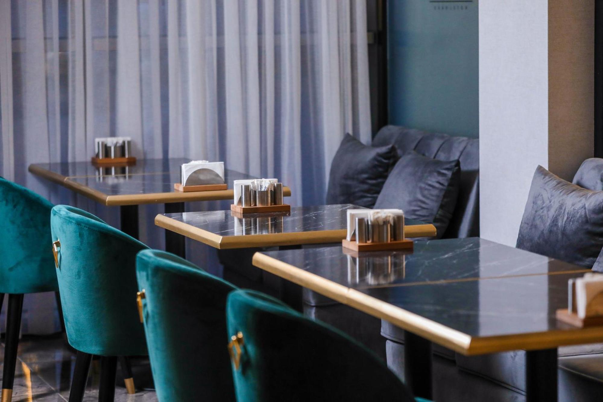 Arium Hotel Baku Luaran gambar